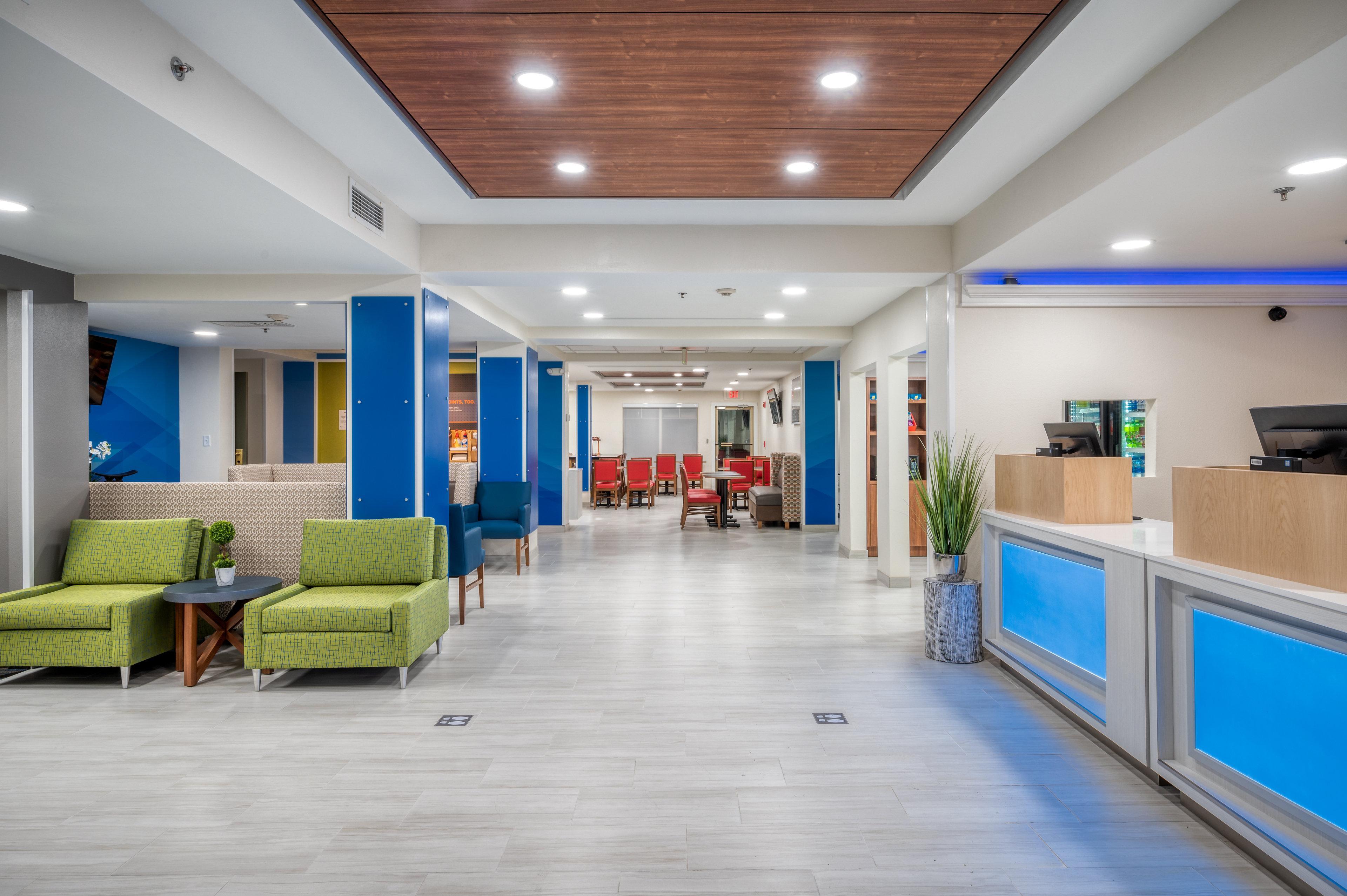 Holiday Inn Express Hotel & Suites Greenville By Ihg Exterior foto