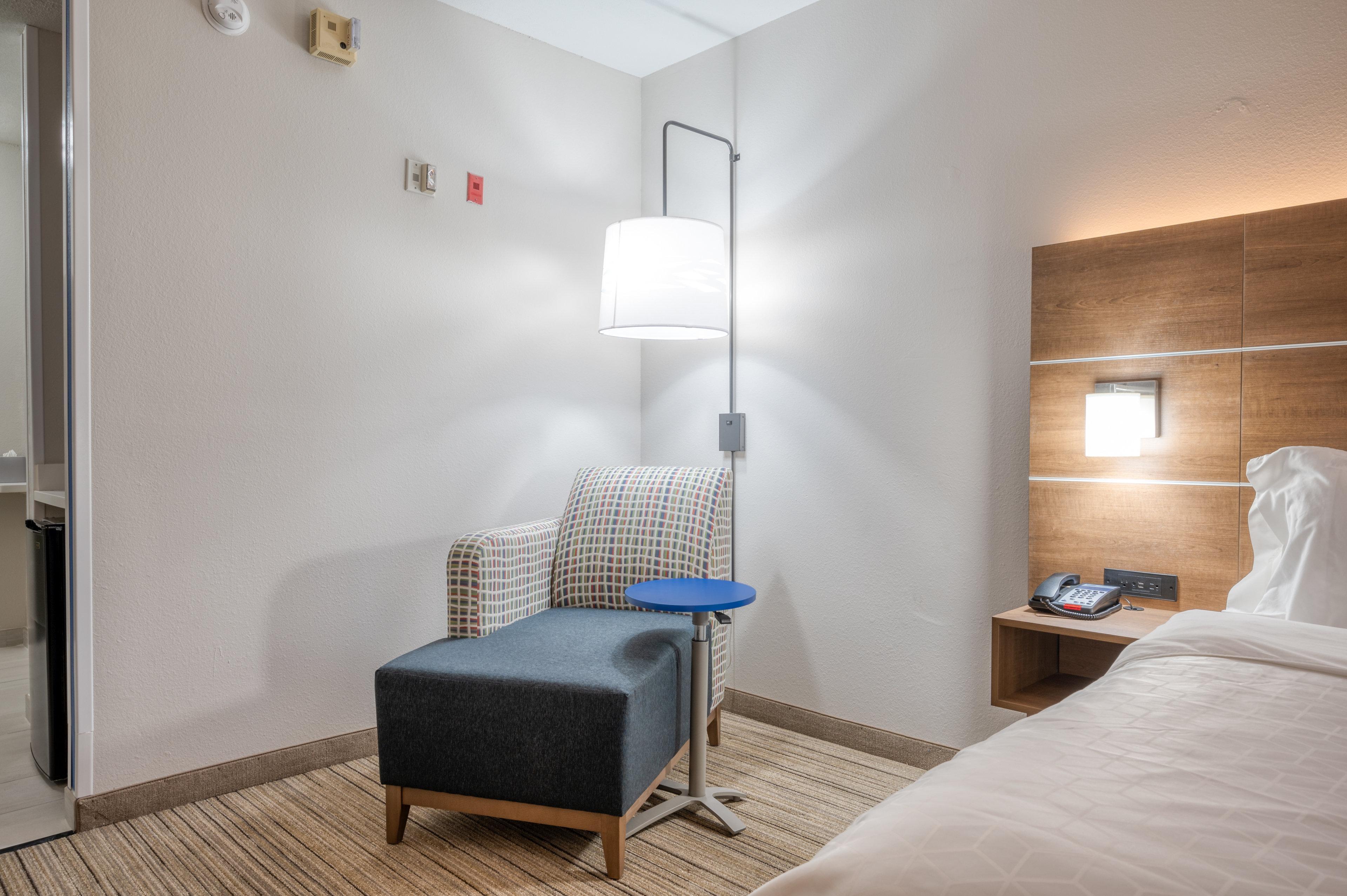 Holiday Inn Express Hotel & Suites Greenville By Ihg Exterior foto